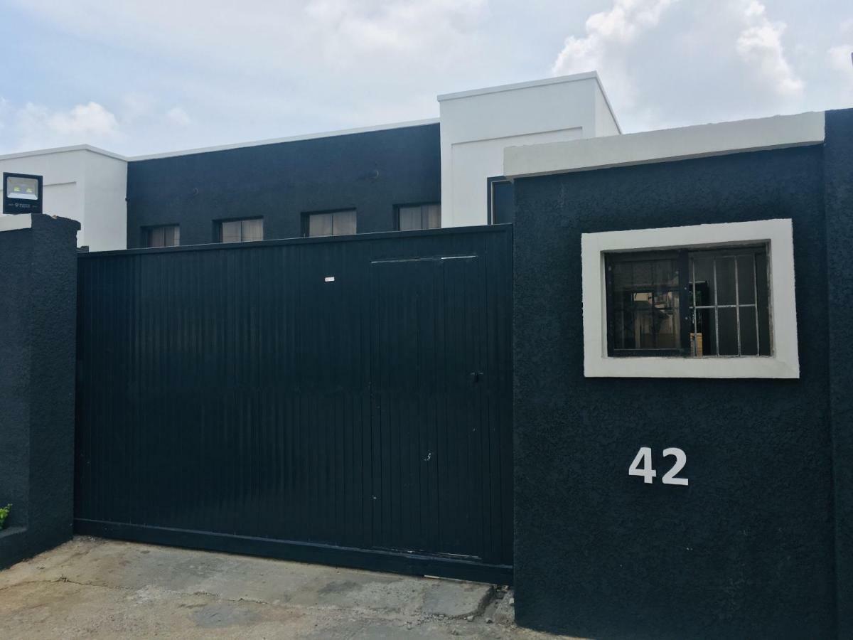 42号豪华别墅 莱基 外观 照片